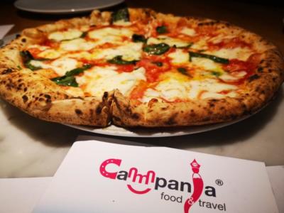 Pizza Margherita Fratelli Salvo Campaniafoodetravel