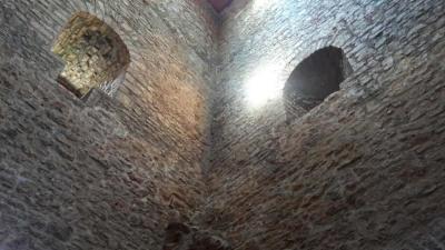casalbore-interno-torre-normanna campaniafoodetravel