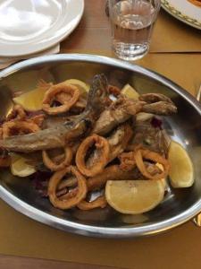 Frittura di pesce la Taverna a Santa Chiara