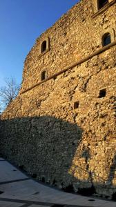savignano-mura-castello-guevara campaniafoodetravel